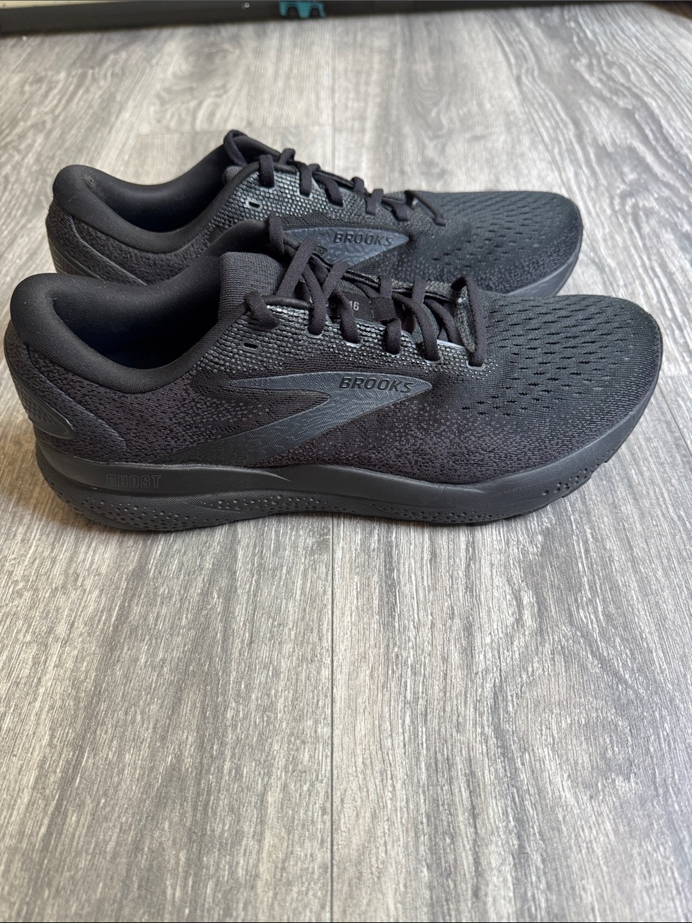 Brooks Ghost 16 Black Men's Lightweight Running Shoes
